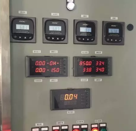 安裝在控制柜上的數顯表