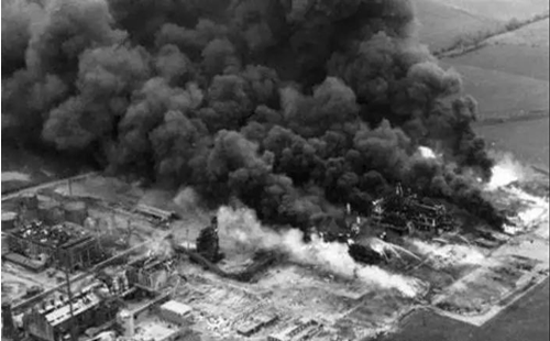 Nypro化工有限公司已內酰胺工廠爆炸照片