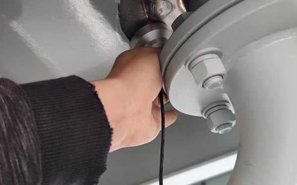 變壓器油枕超聲波液位計測量探頭安裝